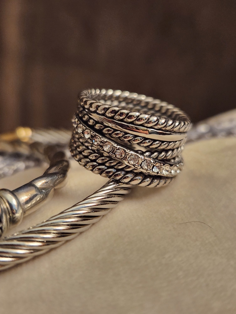 Twisted Rope Stack Ring with CZ Accent - Silver Tone. Size 7.5